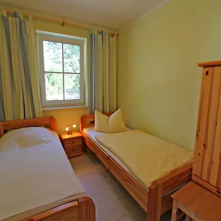 Holiday home Doppelferienhaus Use 1650 Karlshagen