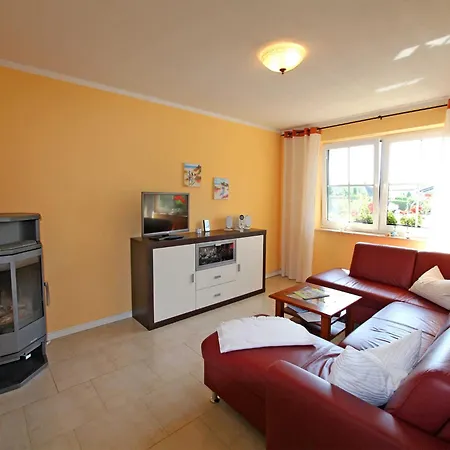 Doppelferienhaus Use 1650 Holiday home