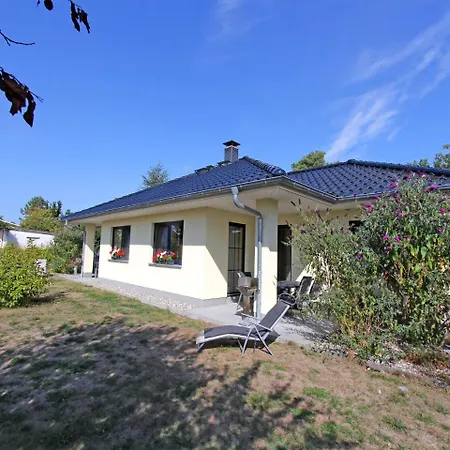 Doppelferienhaus Use 1650 * Karlshagen
